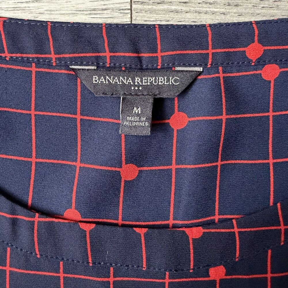 Banana Republic Navy & Red Geometric Grid Blouse - Size Medium - Picture 4 of 6